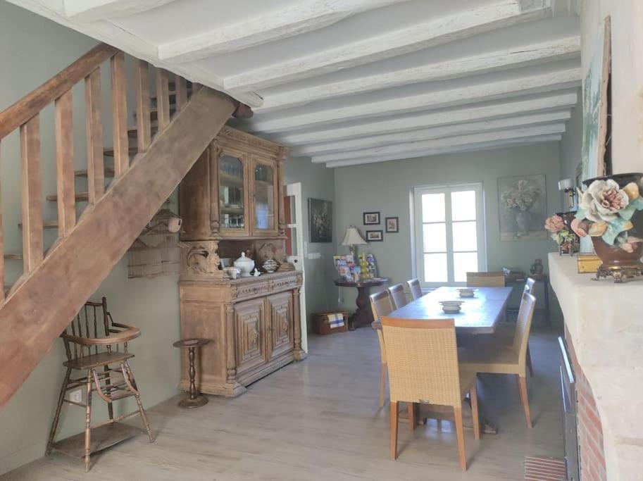 Le Gite De Sissi Lavardin  Exterior photo